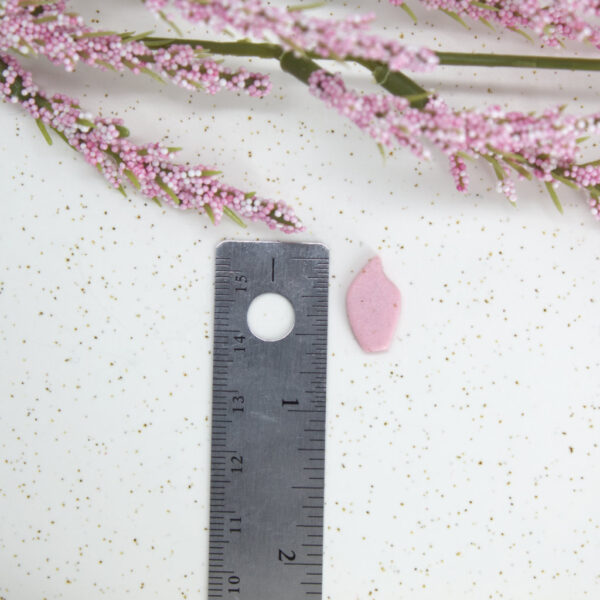 Clay cutter set with petal-shaped design in small, medium, and large sizes, ideal for creating intricate polymer clay flowers with precision and ease.